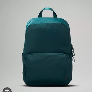 Lululemon Everywhere Backpack 22L in Submarine Teal